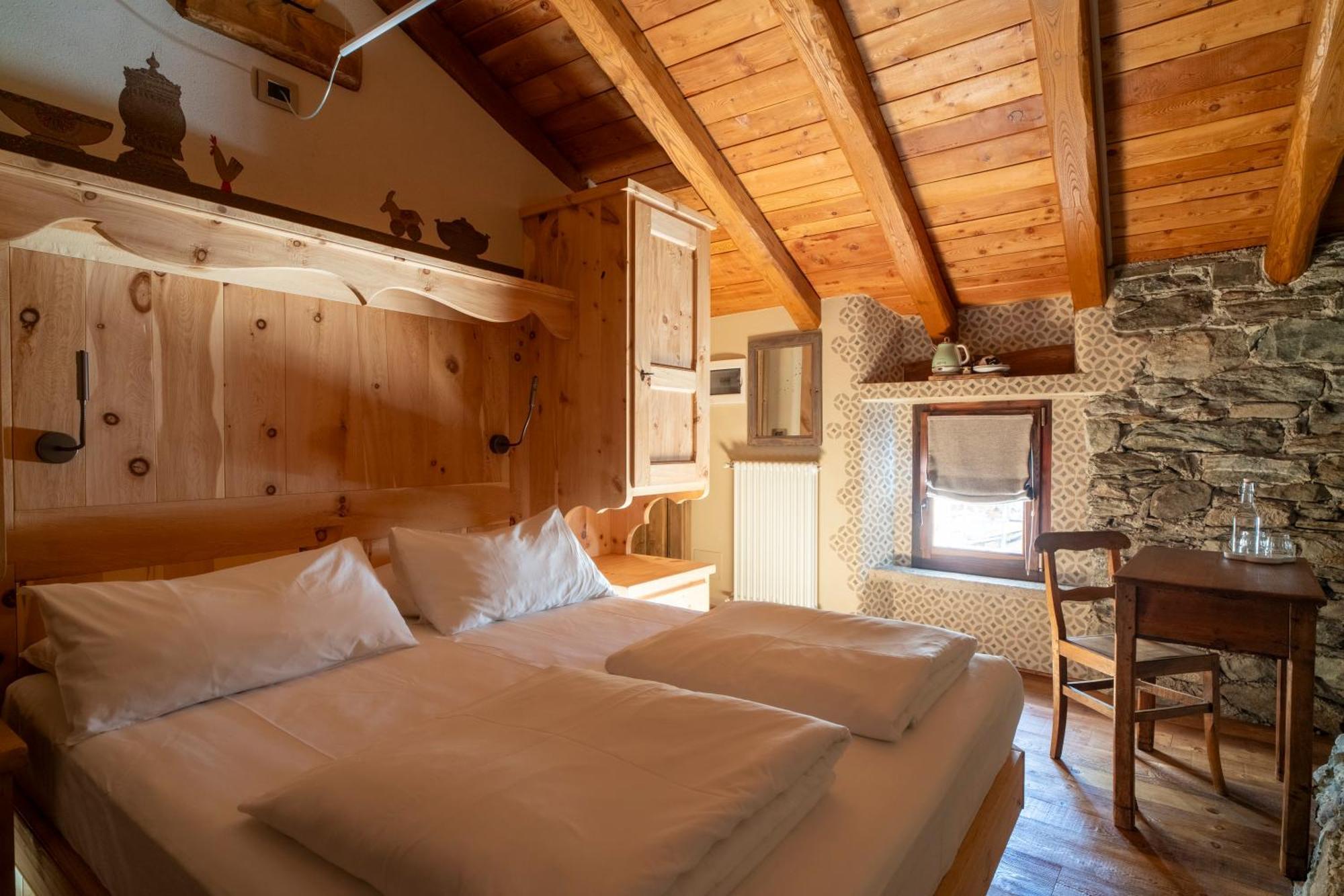 Au Coeur Du Village Chambres D'Hotes & Spa Arnad Exterior foto