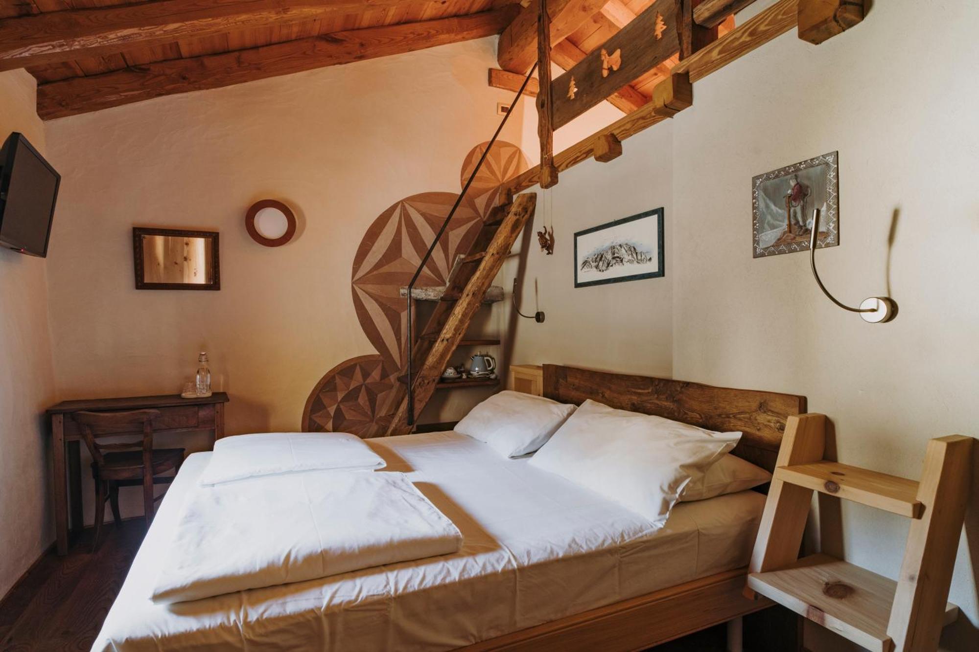 Au Coeur Du Village Chambres D'Hotes & Spa Arnad Exterior foto