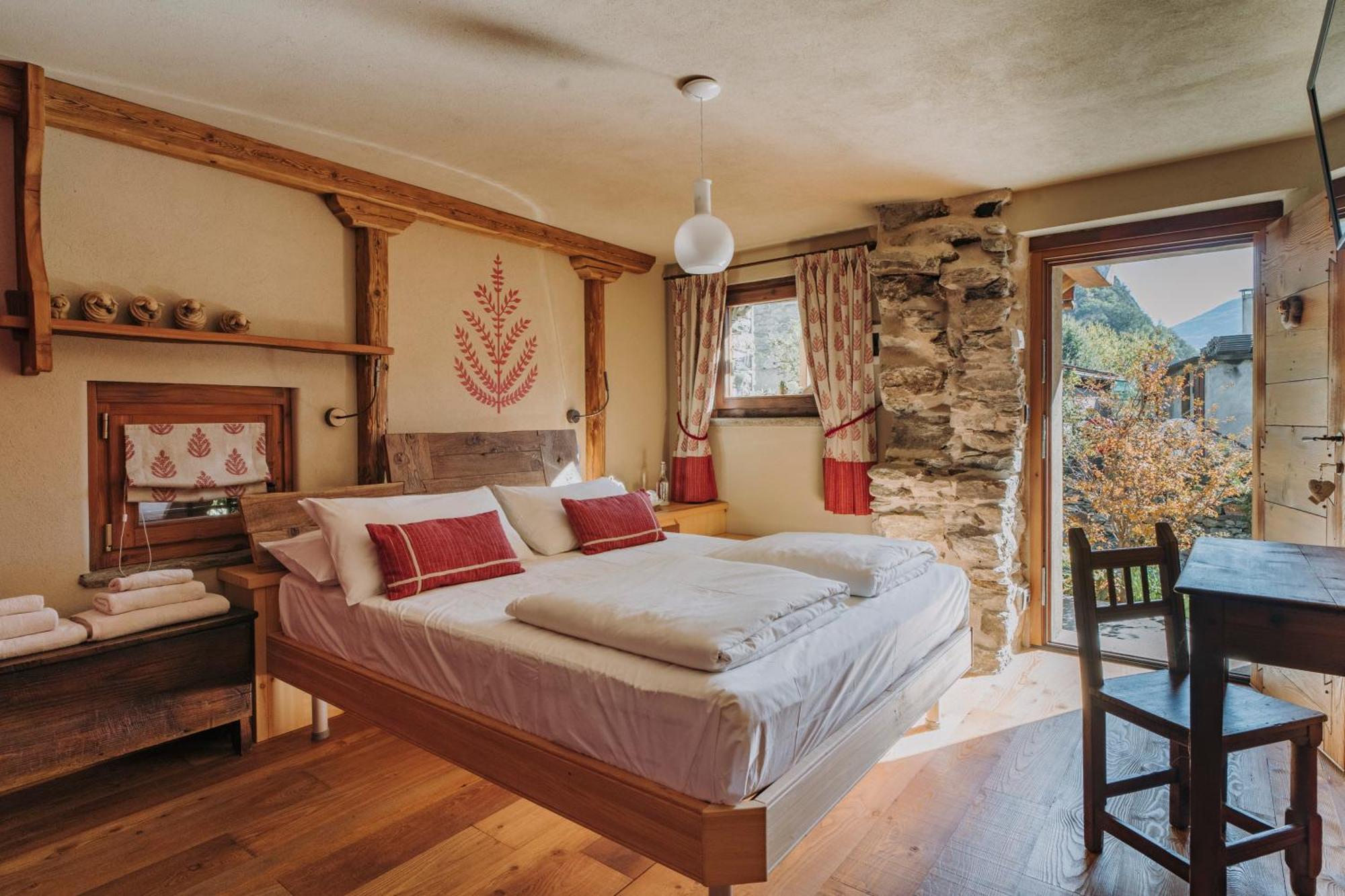 Au Coeur Du Village Chambres D'Hotes & Spa Arnad Exterior foto